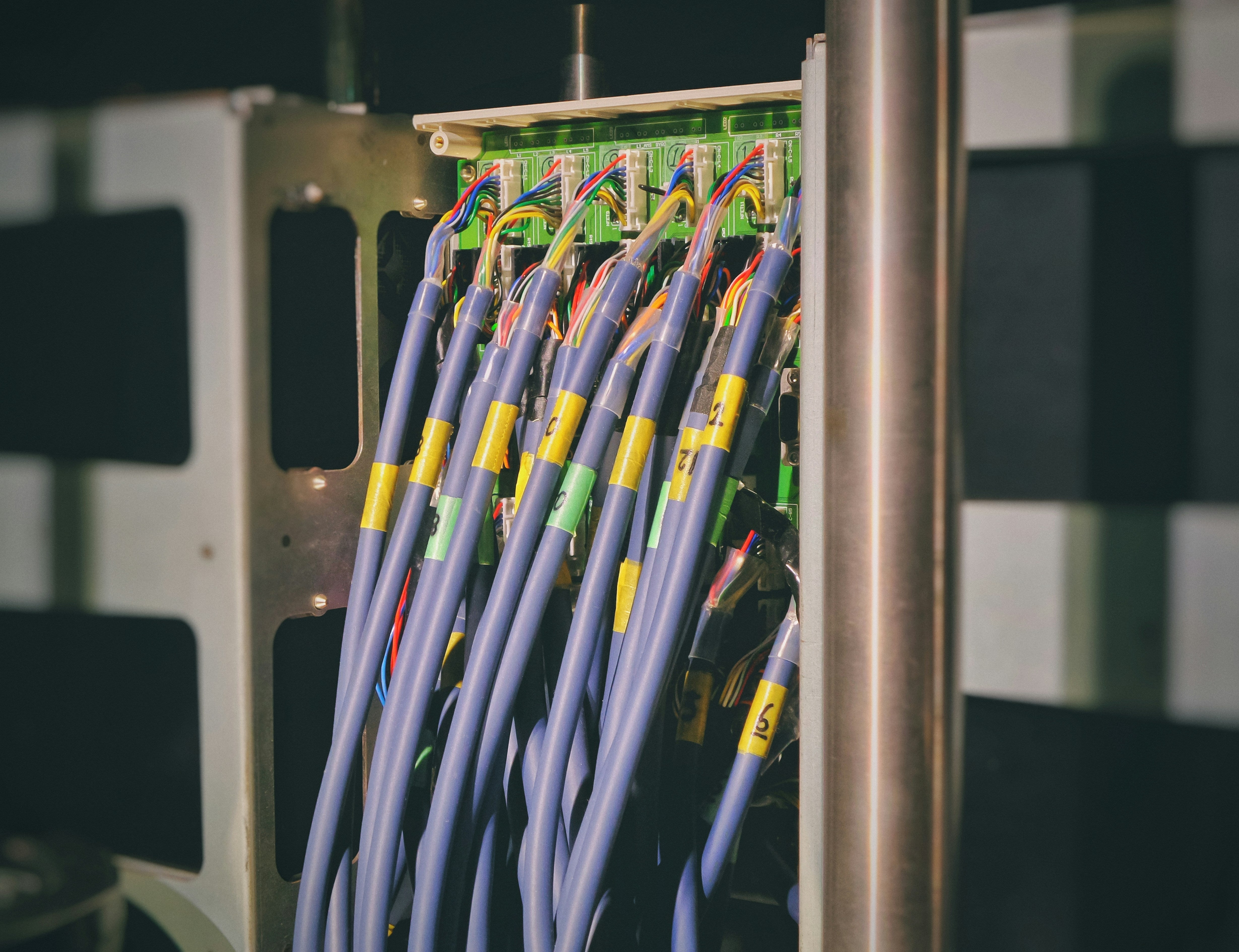 Broadband Label 10/2